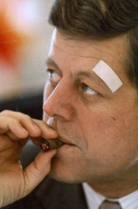 president-kennedy-smokes