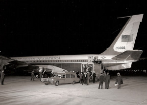 Air Force One - Jackie and Bobby Kennedy getting off the plane